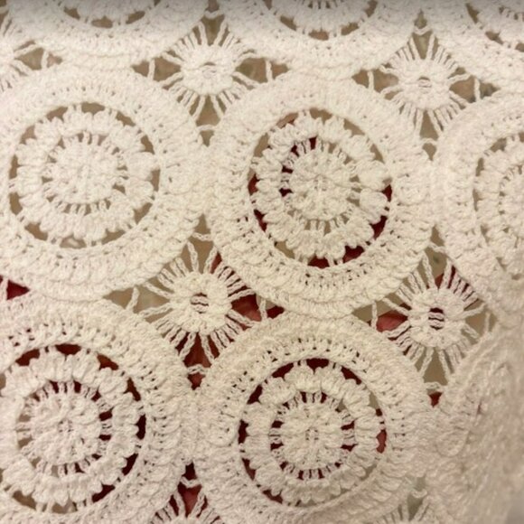 Abercrombie & Fitch White Crochet Lace Sleeveless Top (Size Small) - Picture 6 of 7